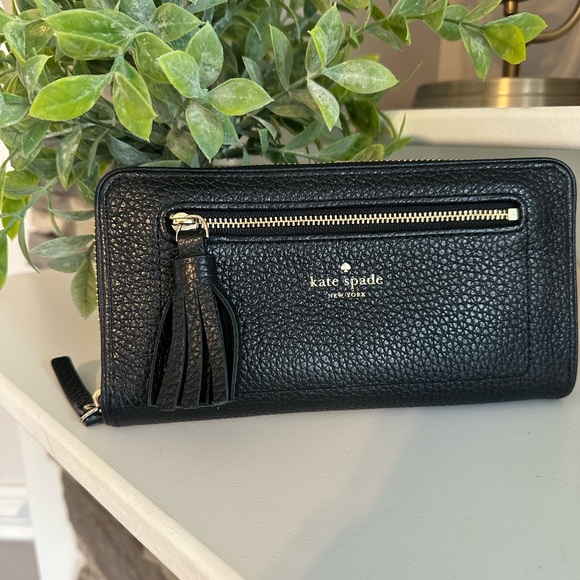 kate spade Handbags - Kate Spade Black leather wallet